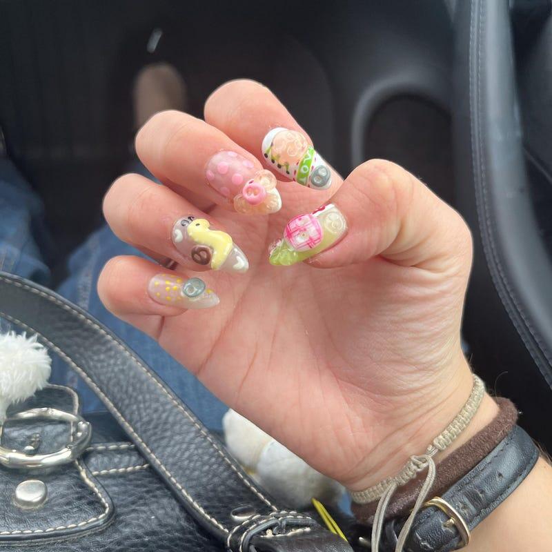 Kawaii Pastel Button Fake Nails | Pastel Plaid Nail Art | Pastel Spring-Themed Press Ons | Adorable Snails & Pastel Charm Nails | OB712YC