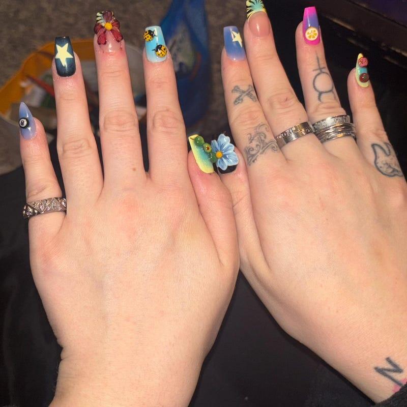 3D Floral & Fruit Press On Nails | Durable and Stylish False Nails | Vegan and Cruelty-Free Nail Set | Unique Nail Art | OB526HK