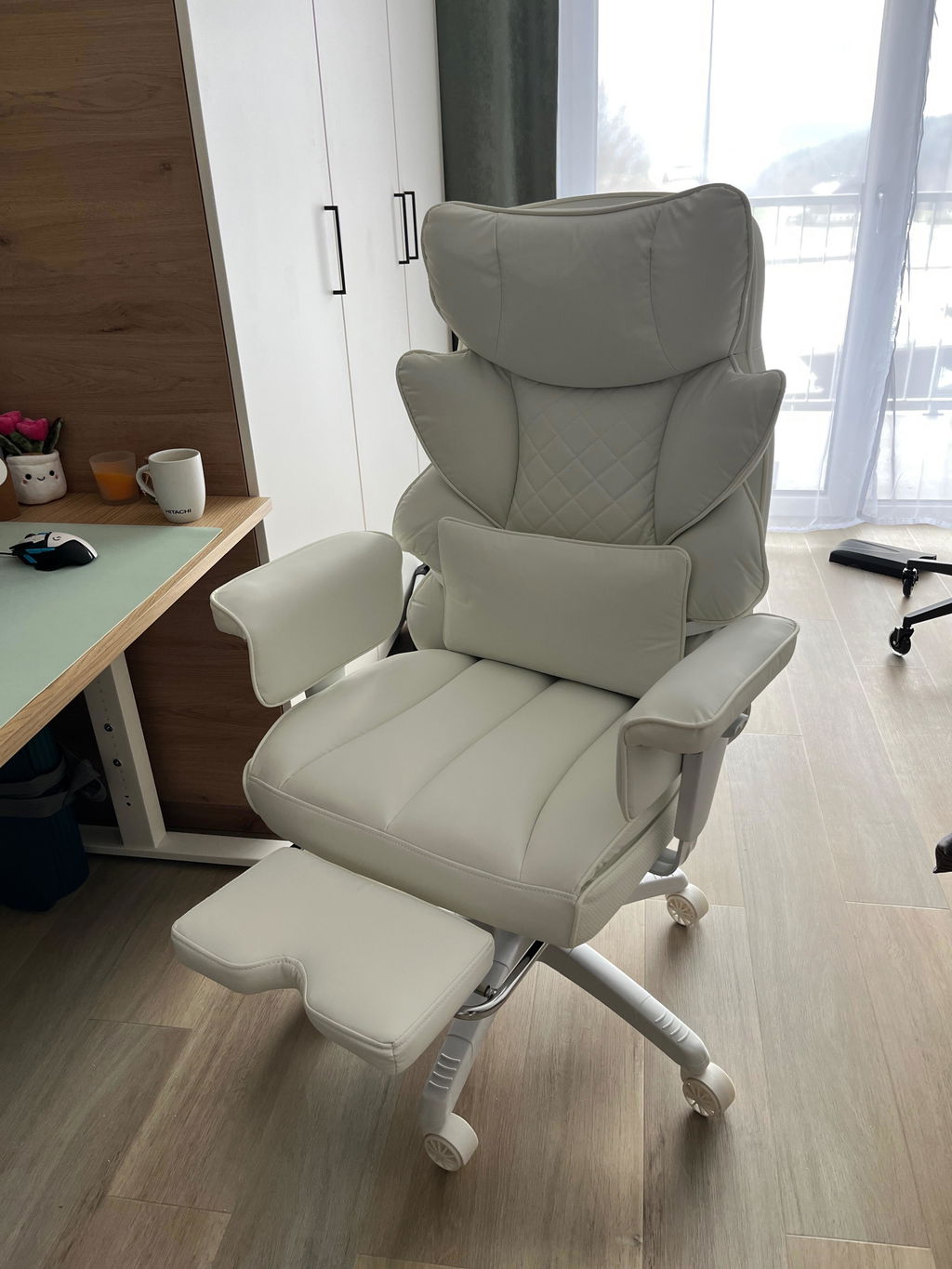 Dowinx Leather Sofa Chair LS-66BG104 White (17° Rocking Function)