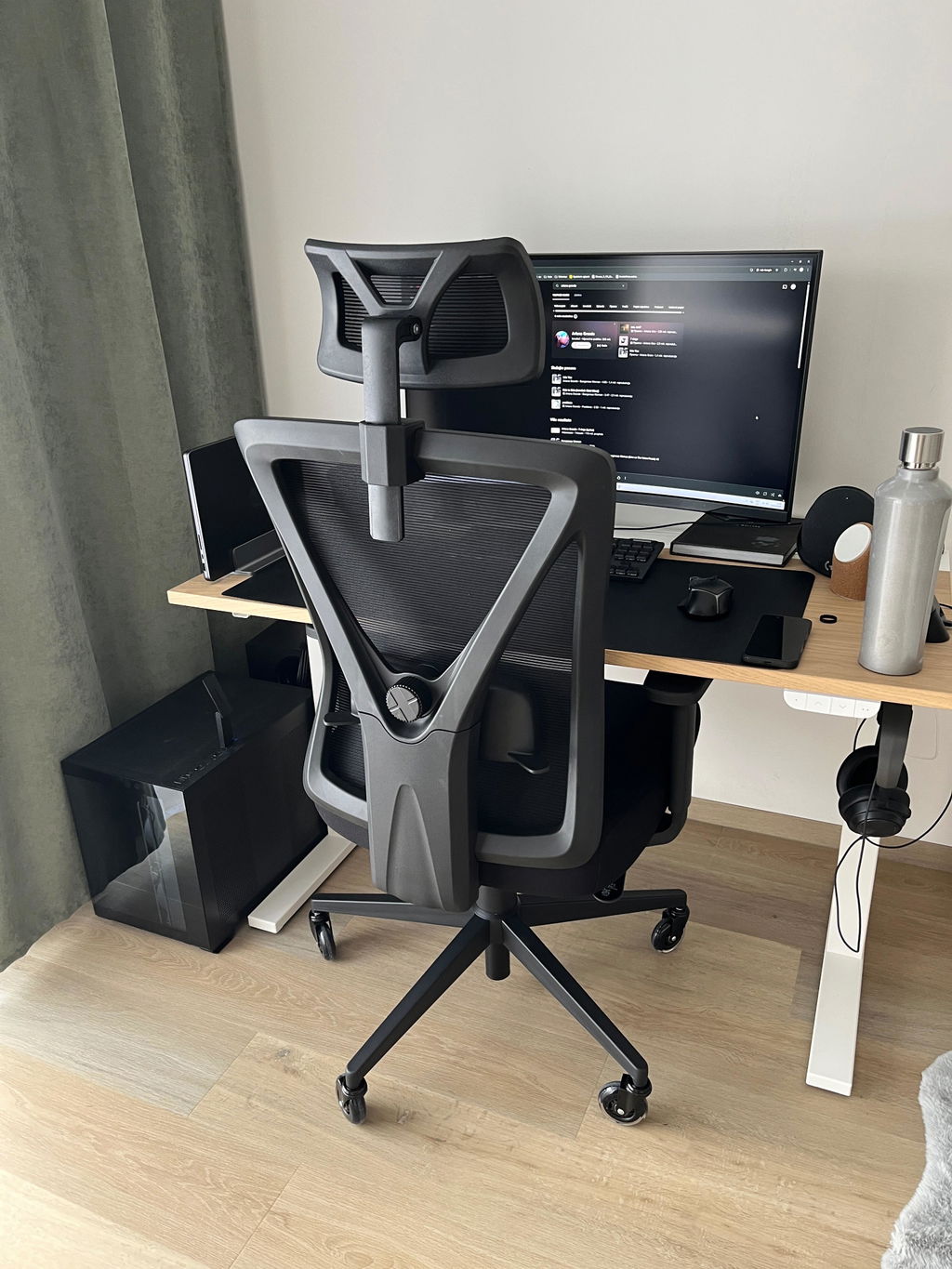 Dowinx Ergonomic Office Chair QL-66W4A Black