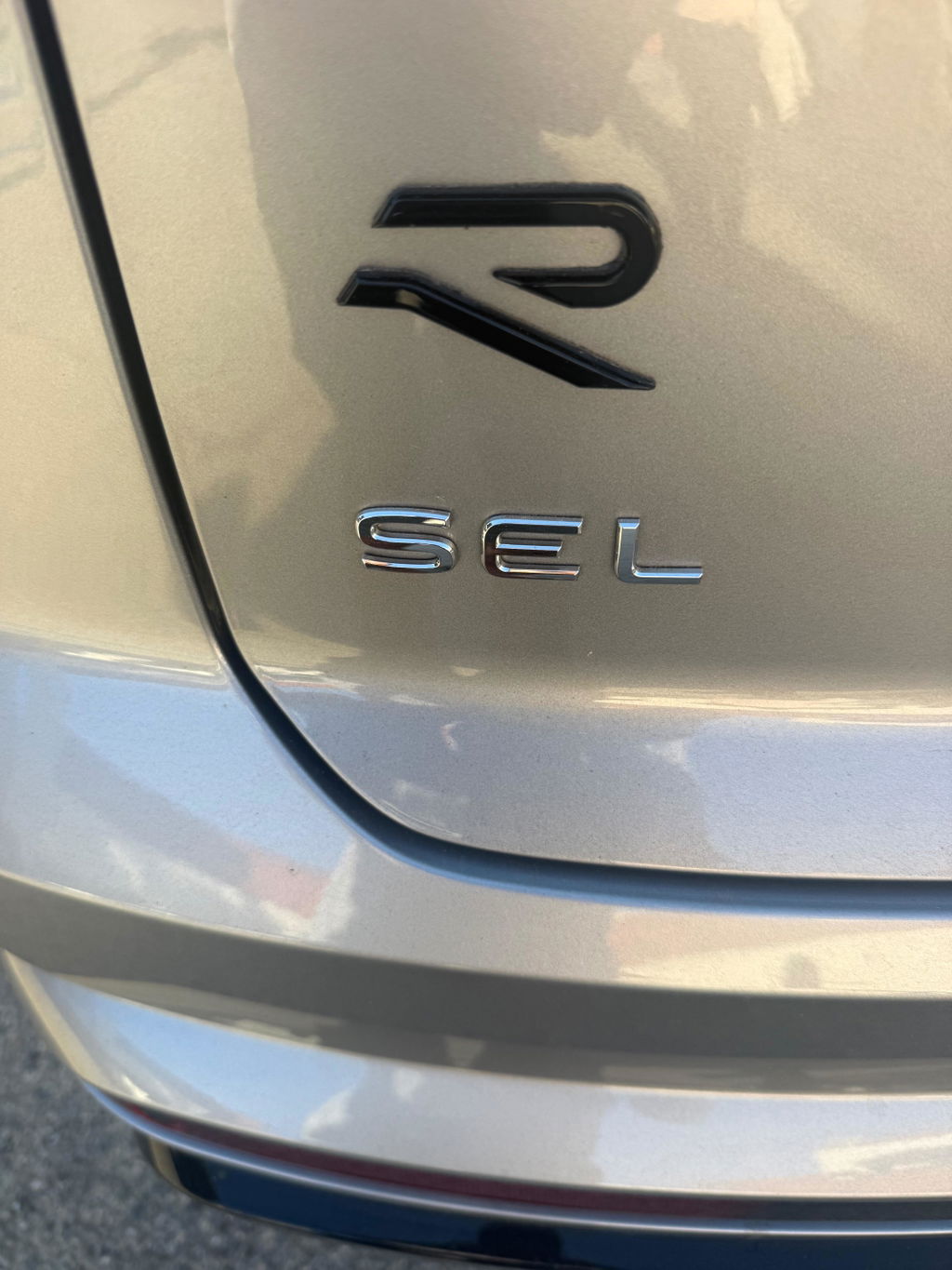Black R Grille/Rear Badges for Golf MK8