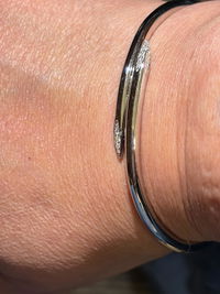 Double-Edged Bangle (White Gold)
