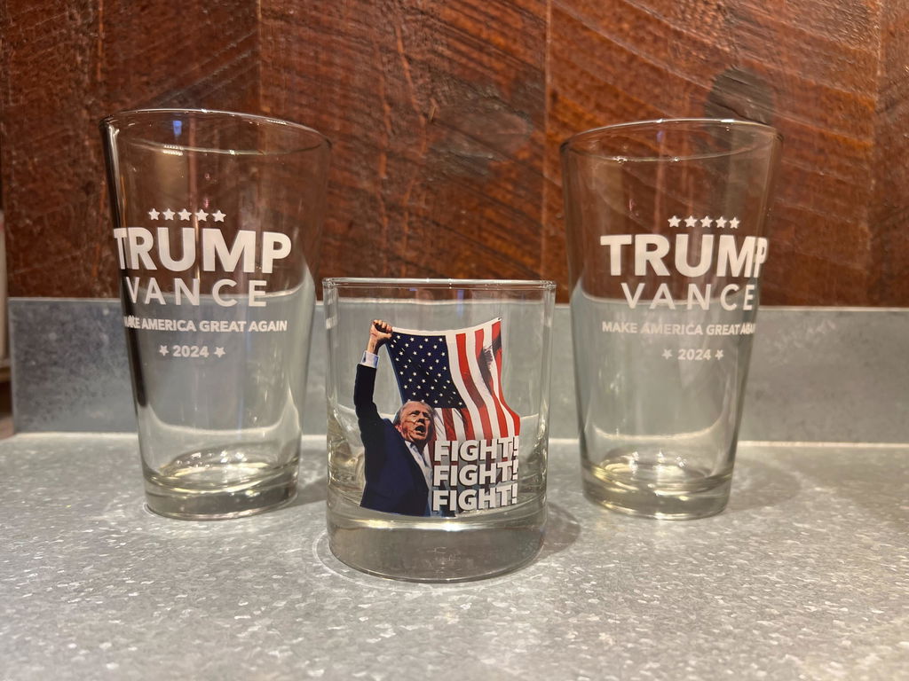 Trump / Vance 2024 Pub Glass 16 oz