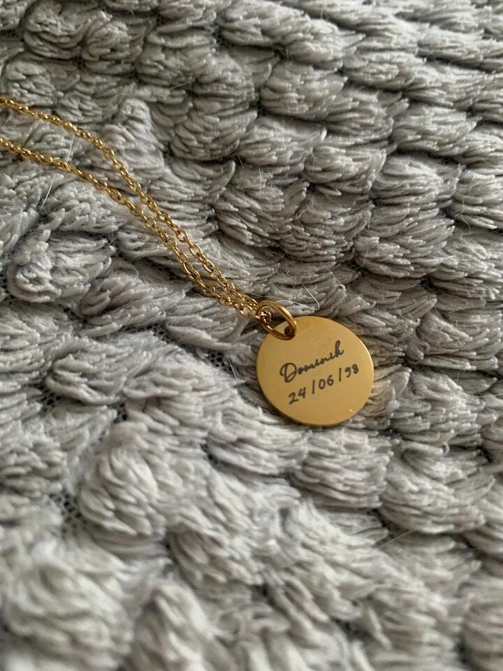 Plättchenkette mit Text