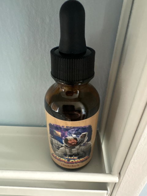 The Explorer - Beard Oil - Silver Birch, Cosmic Air Accord, Dark Mineral Musk