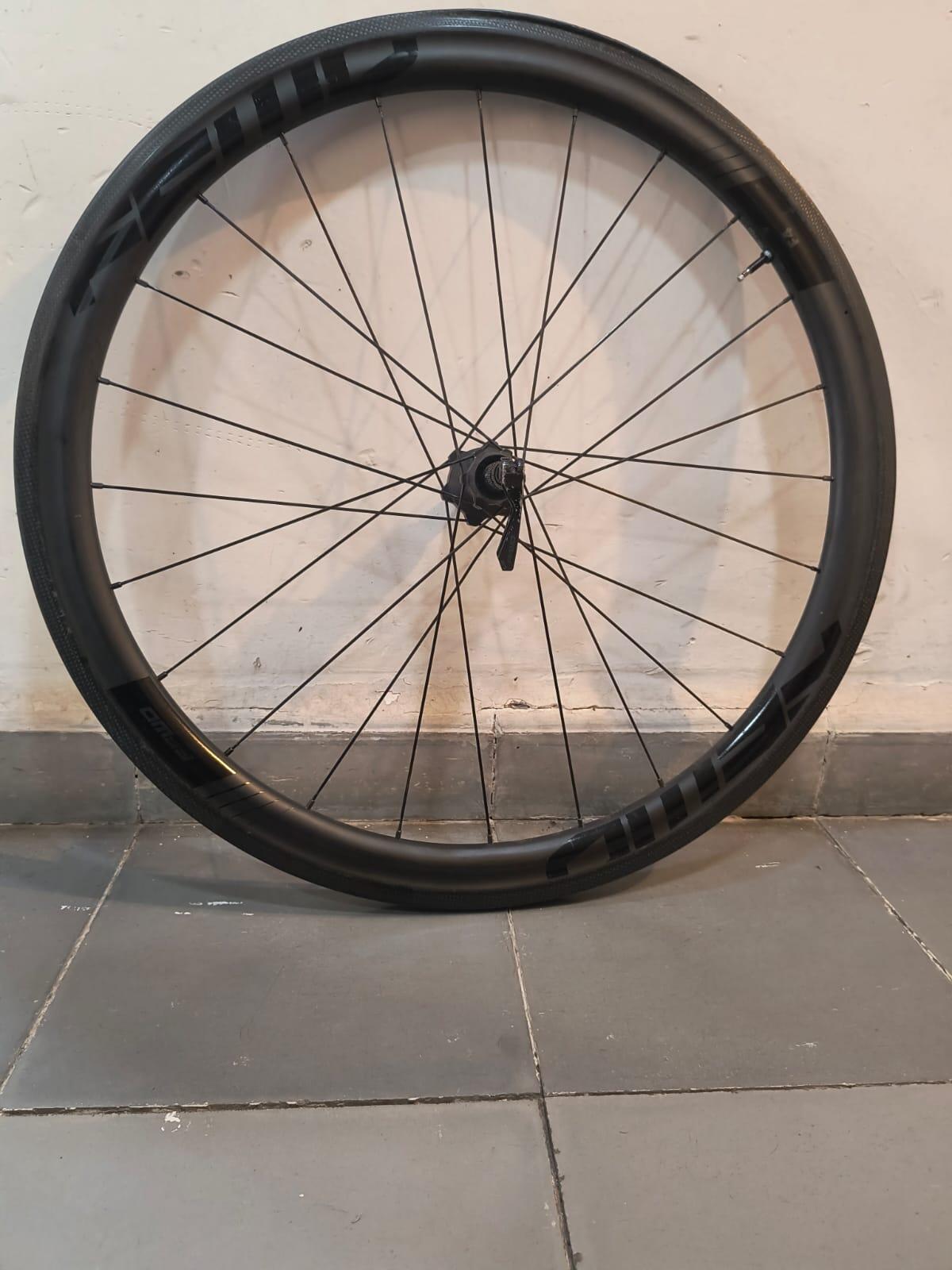 F4R Full Carbon Clincher - Rodas FFWD