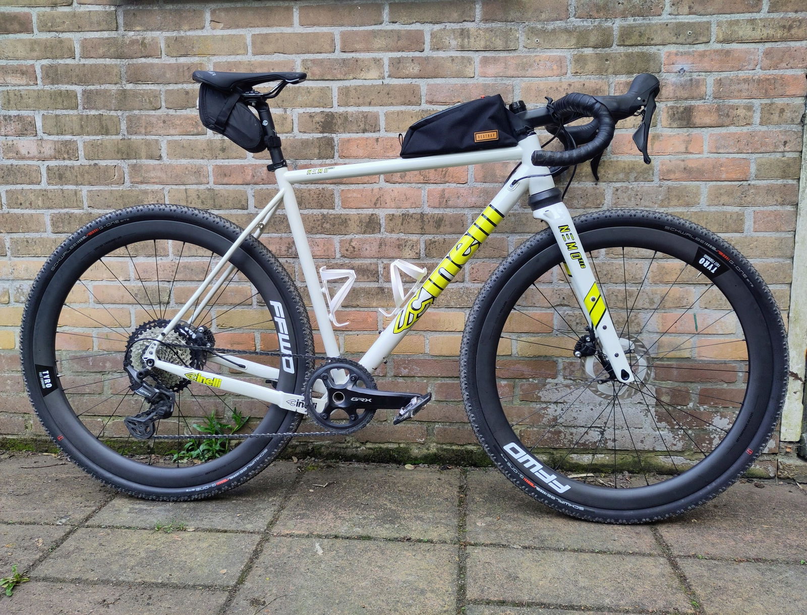 NEW TYRO - Full Carbon Clincher - FFWD Wheels
