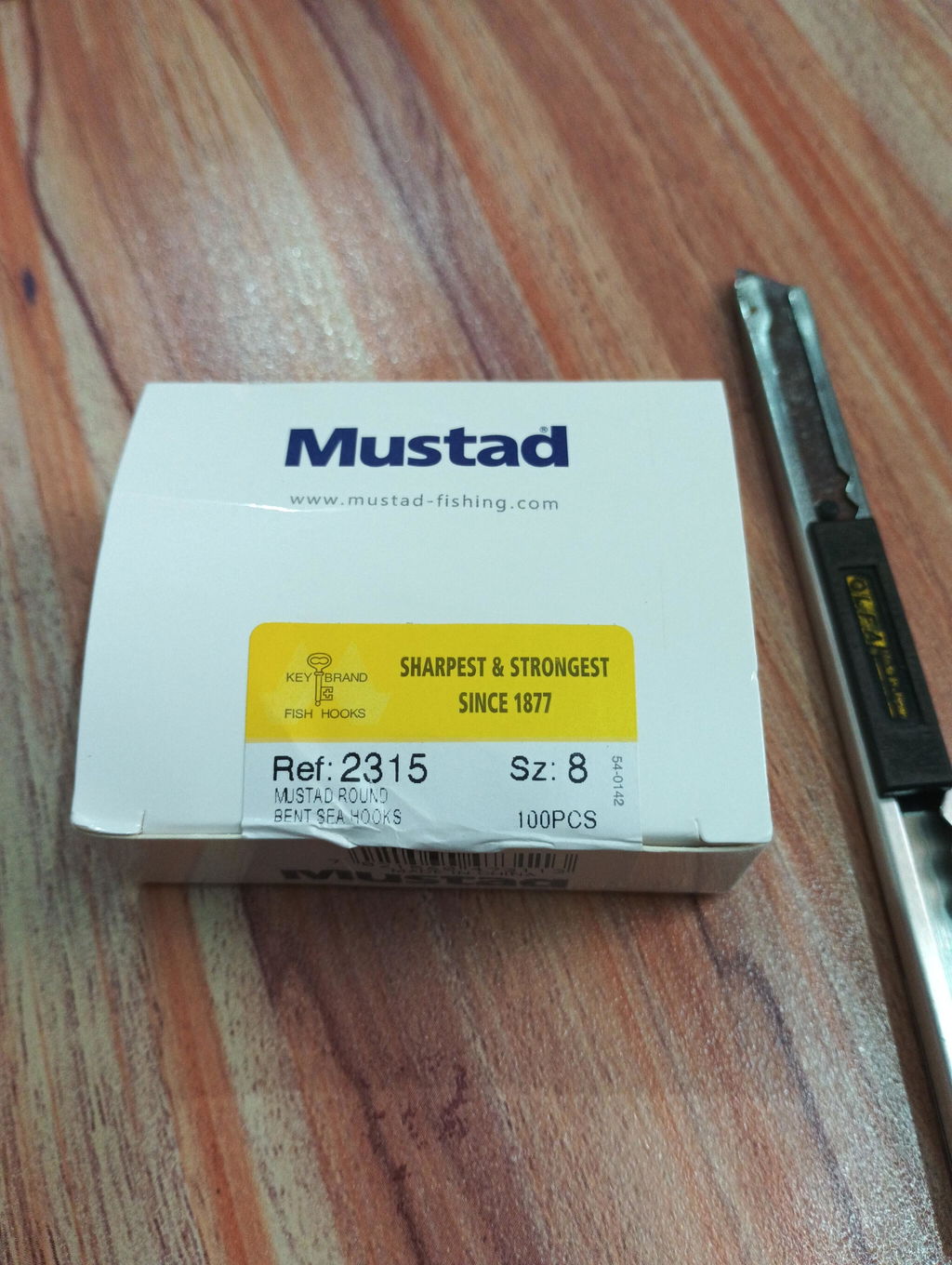 Mustad Round Bent Sea Single Hooks | 2315 | Box of 100 Pcs |