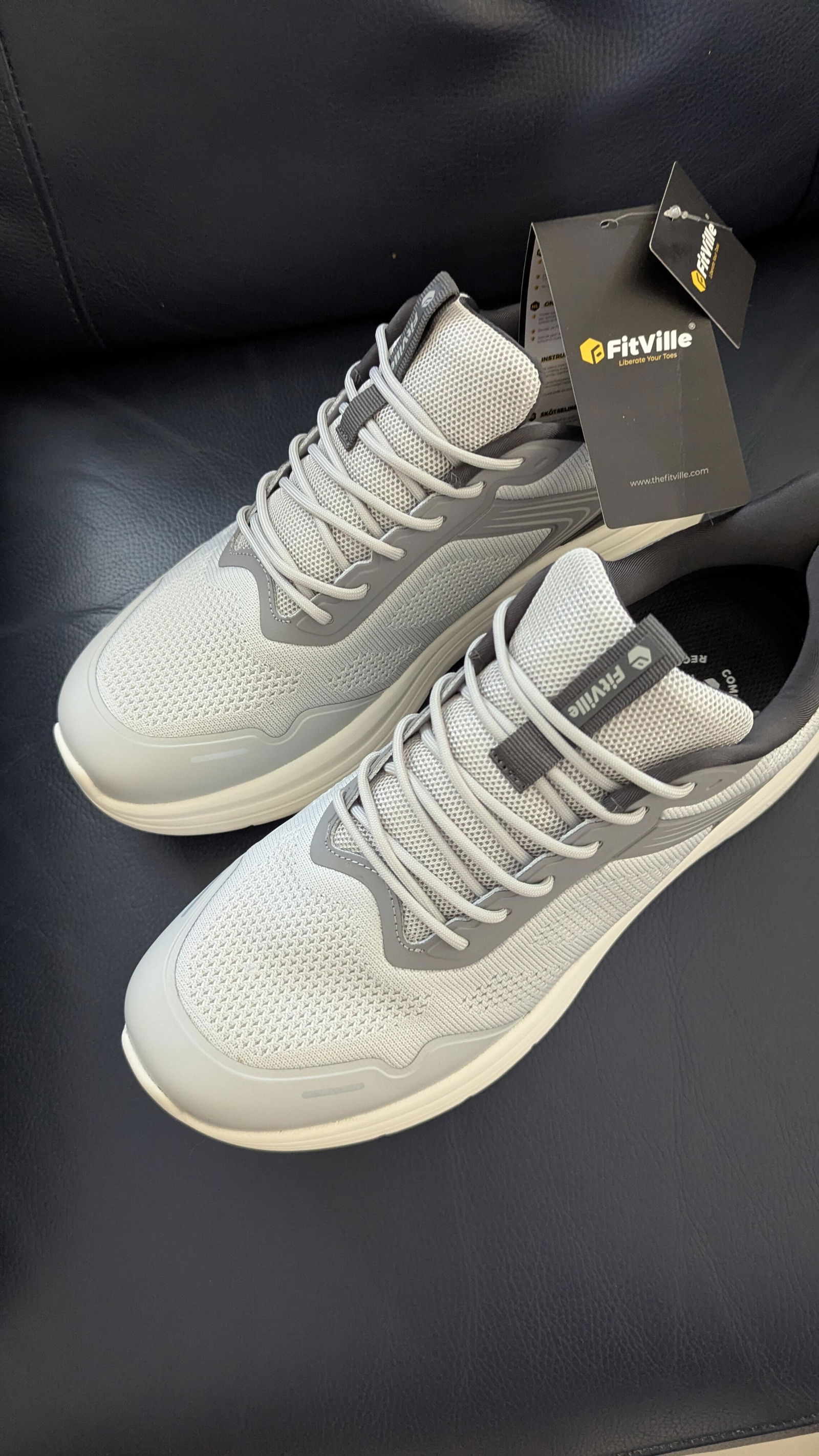 FitVille Men's Cloud Wanderer V23 | Wide Fit Easy-On Walking Shoes