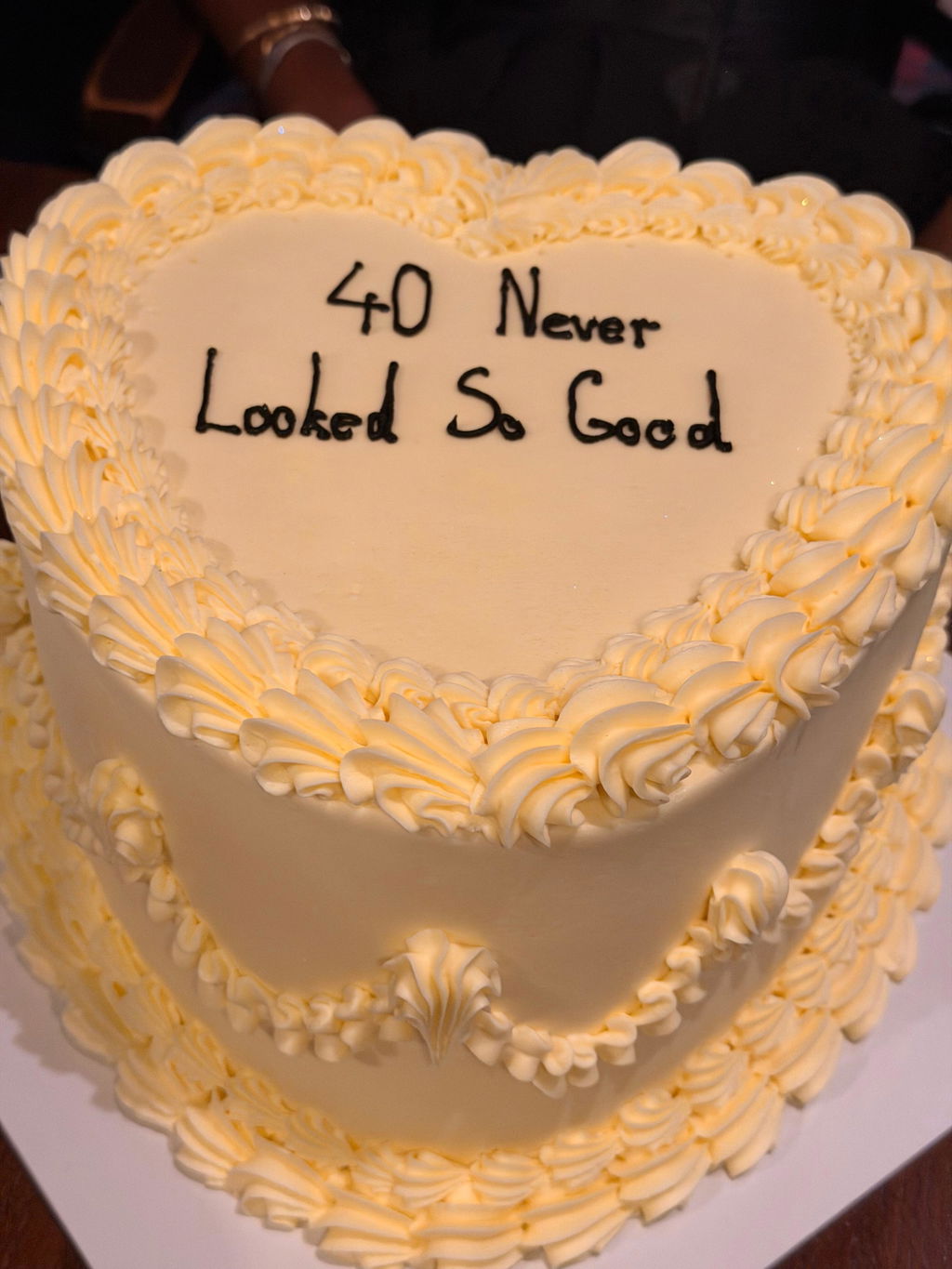 Snow-White Vintage Bling Heart Cake