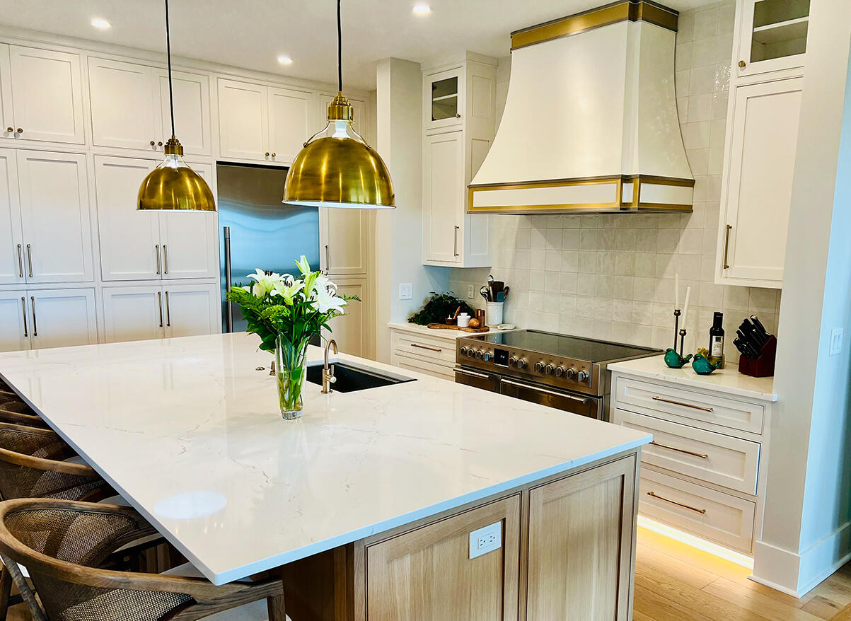 Fobest Stainless Steel White Range Hood with Gold Accents FSS-201