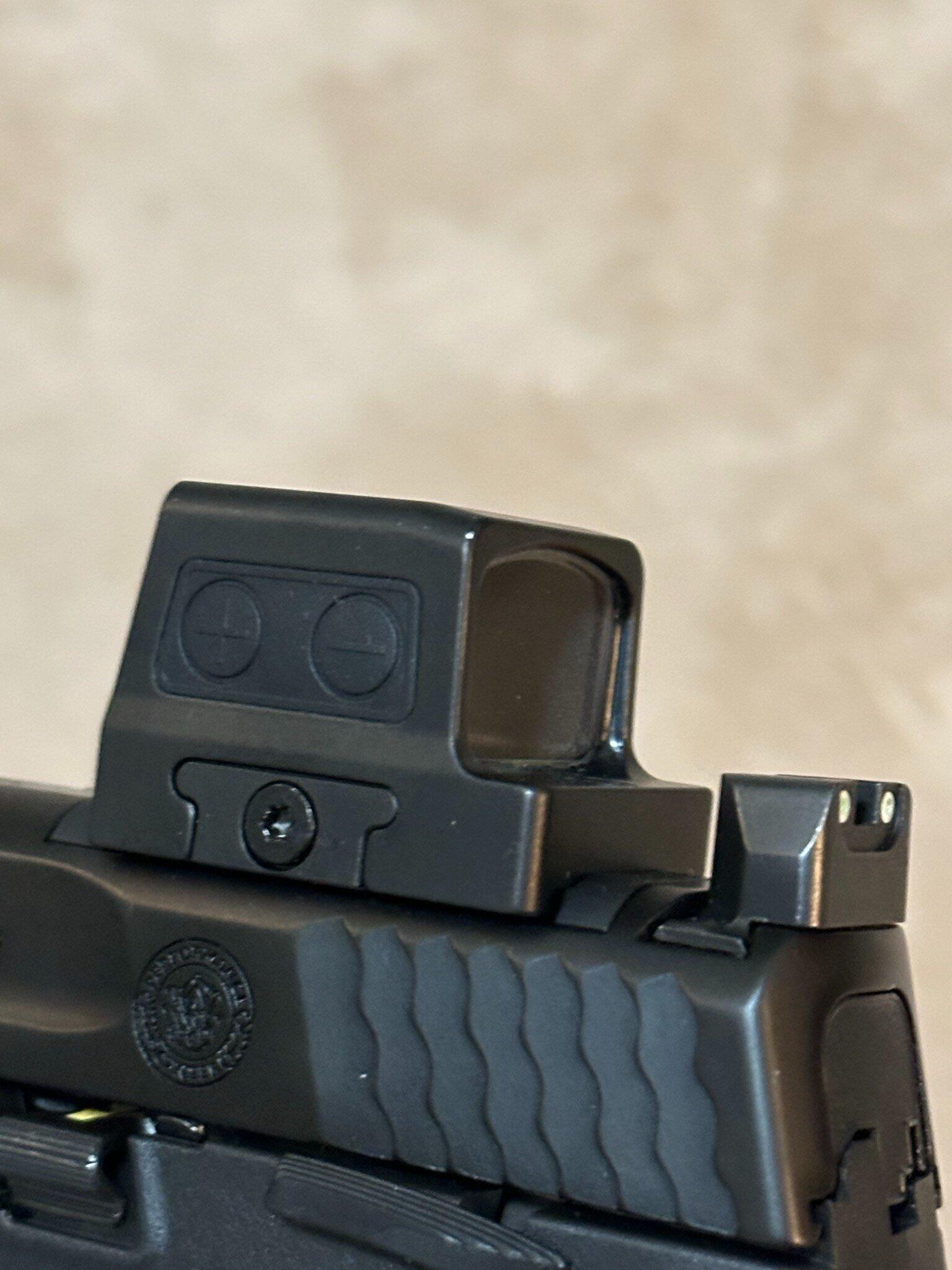 Holosun 509T X2, Gold Dot, MRS Reticle, Closed Emitter, Titanium