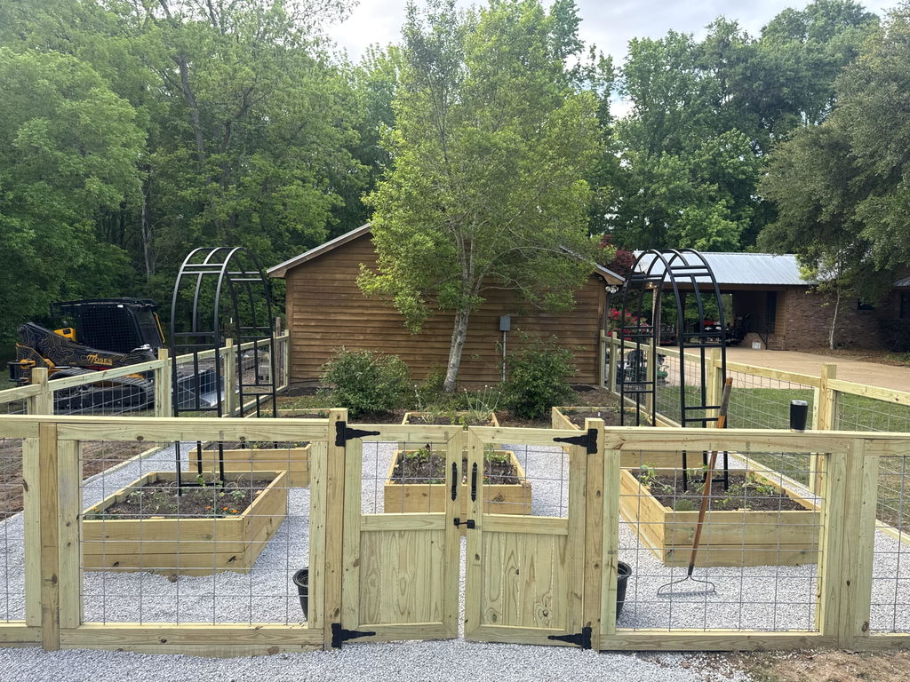 Nicole Arch Trellis