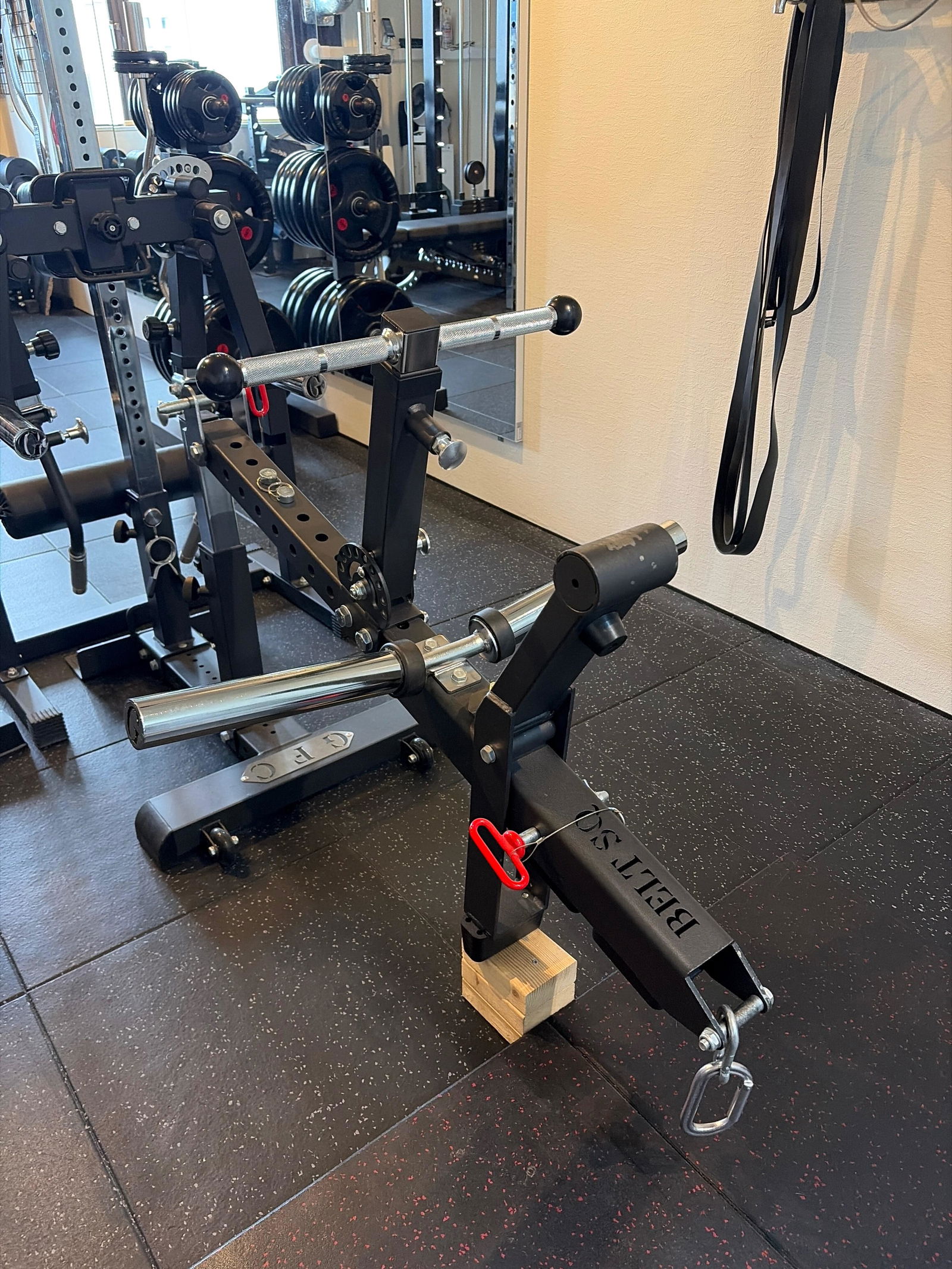 ベルトスクワットハンドル – GentlemanFitnessClub