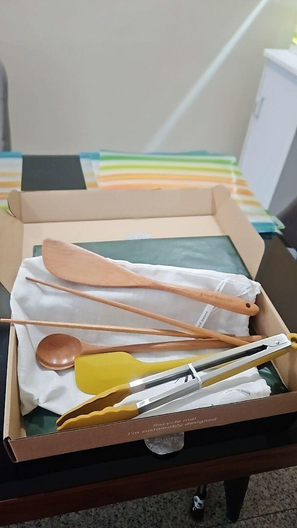 The Essential Cooking Tools (Set)