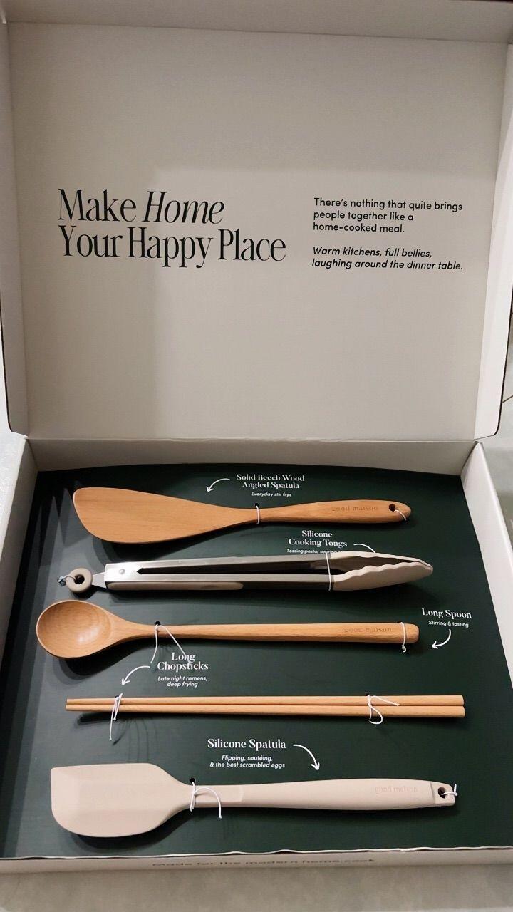 The Essential Cooking Tools (Set)