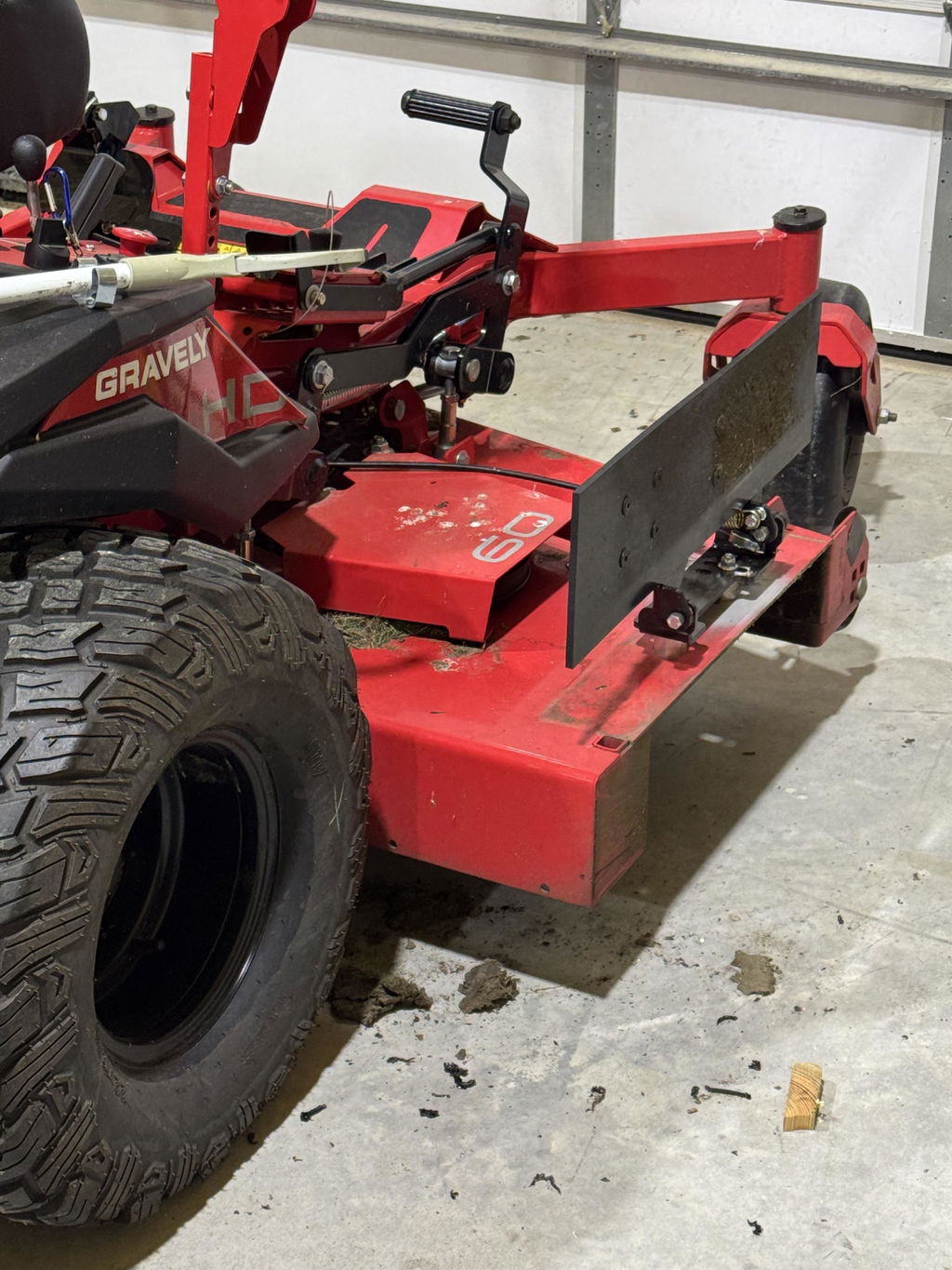 41P50-5L-A44 GrassFlap® brand chute blocker with 5L Pedal Includes Dec