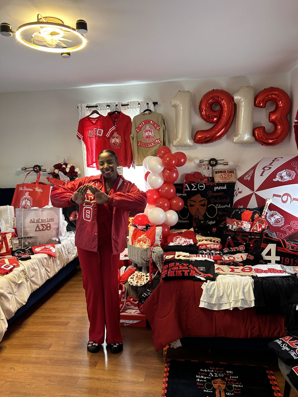 Delta Sigma Theta Duffel Trolley Bag