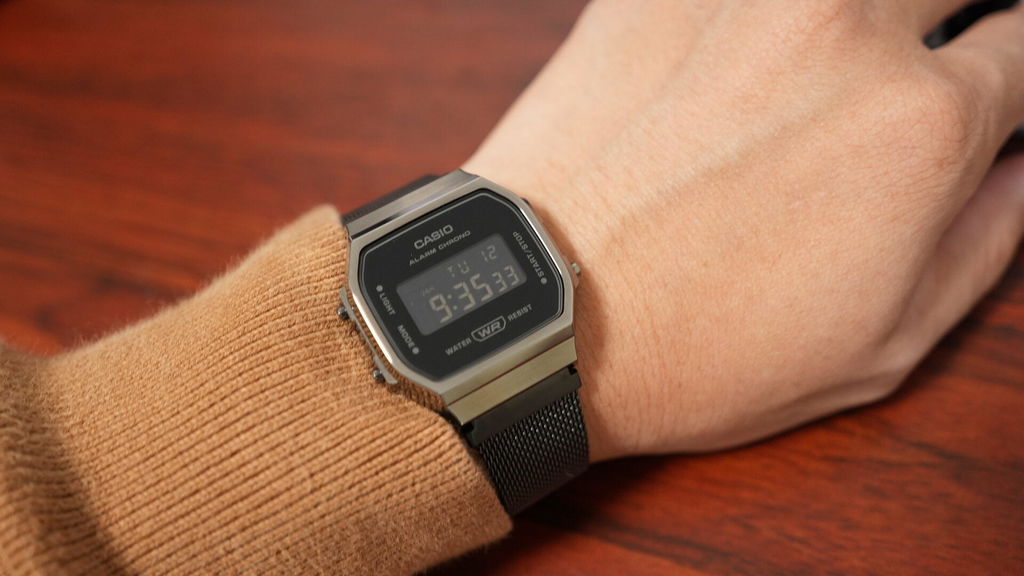 CASIO カシオ A168WEMB-1B メンズ 腕時計 日常生活用防水 10年保証