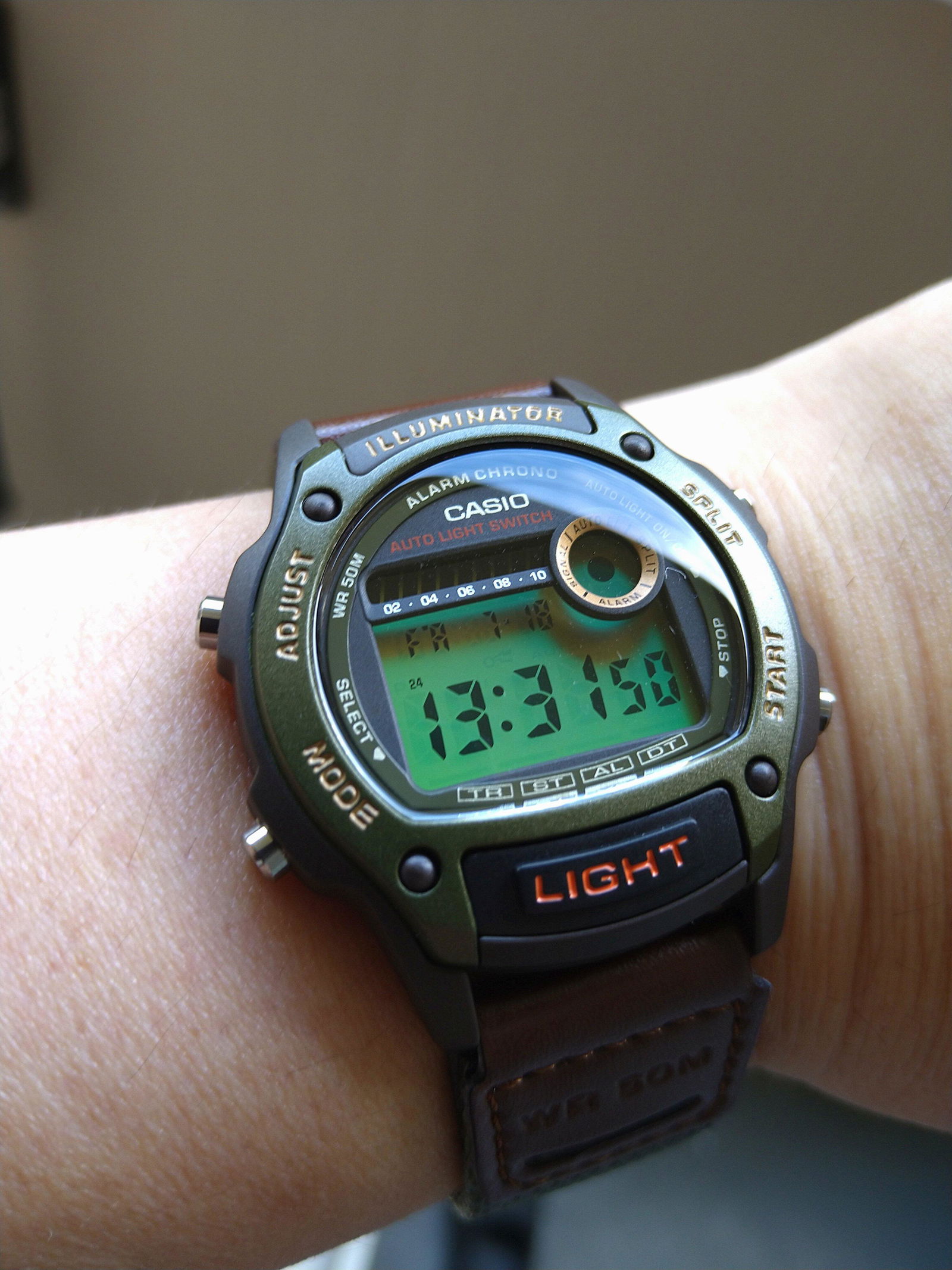 CASIO カシオ W-94HF-3A メンズ 腕時計 5気圧防水 10年保証