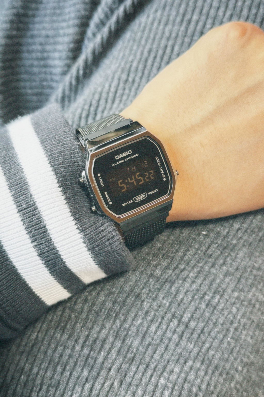CASIO カシオ A168WEMB-1B メンズ 腕時計 日常生活用防水 10年保証