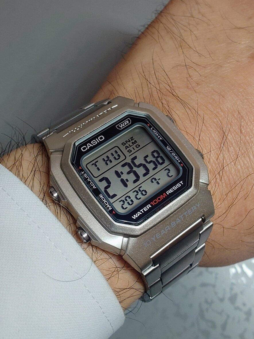 CASIO カシオ W-800HD-1A メンズ 腕時計 10気圧防水 10年保証