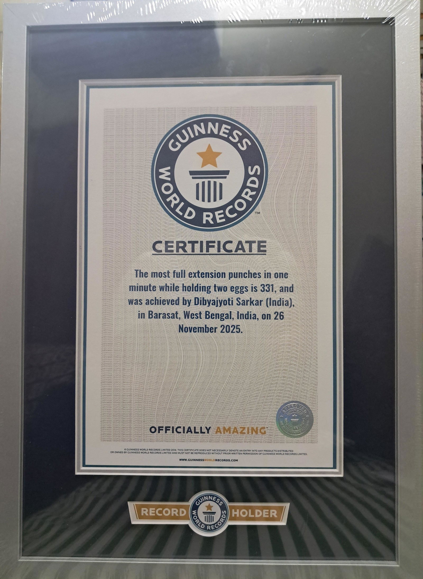 Guinness World Records | Record Holder Certificate Frame