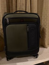 Swiss Tech Urban Luggage | Lightweight and Spacious - Best for Wedding and Travel.