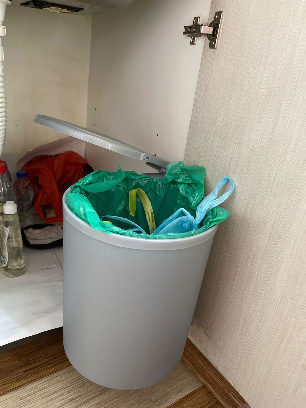 Fiksna kantica za smeće ART. 270
