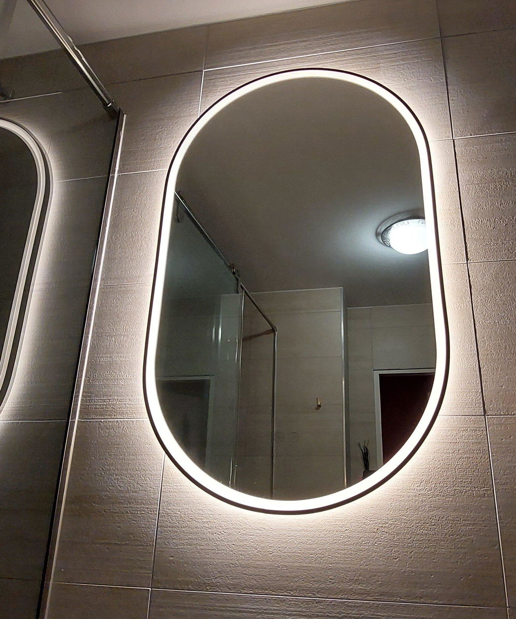 ANTIBESCHLAG oval LED Badespiegel mit Schwarz RAHMEN