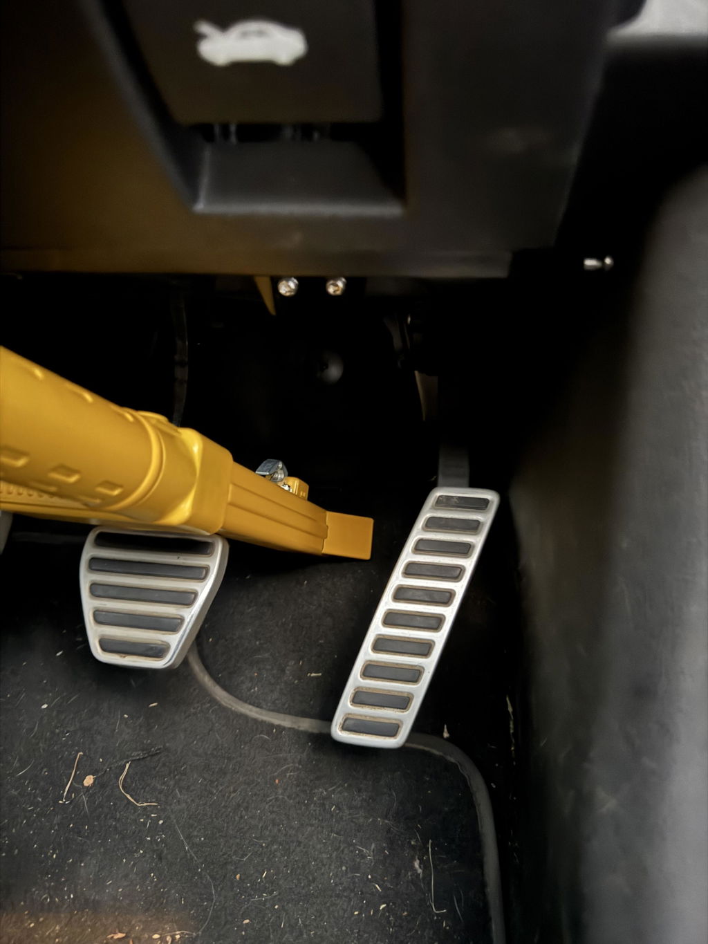 BRAKE PEDAL LOCK  (UNIVERSAL)