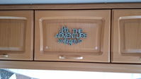 Holz-Schriftzug Let the Adventure Begin