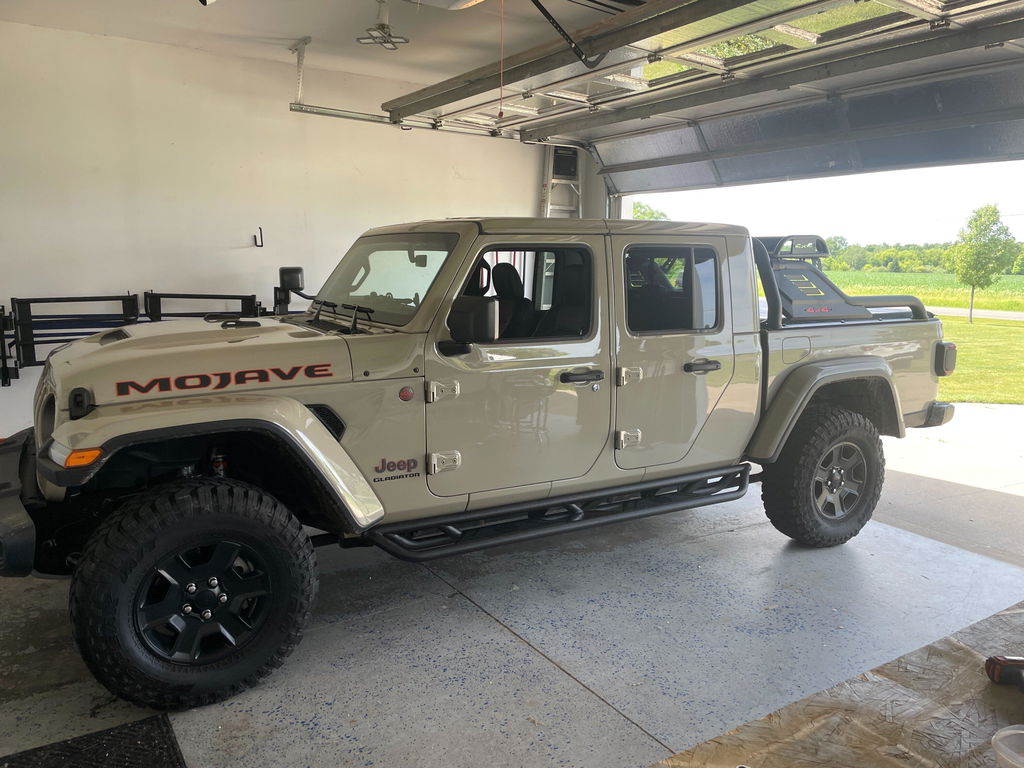 Hooke Road Running Boards Side Steps Nerf Bars(20-26 Jeep Gladiator JT)