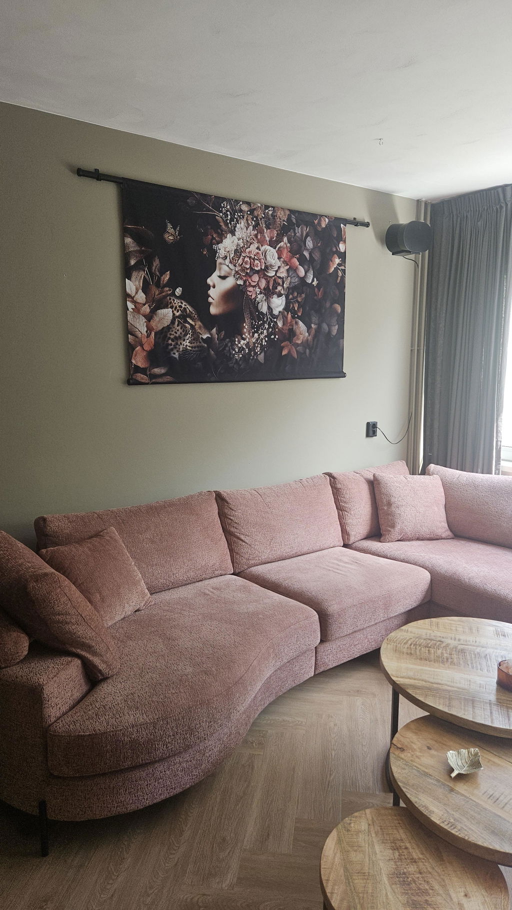 Bloemen Vrouw 6 · Wandkleed