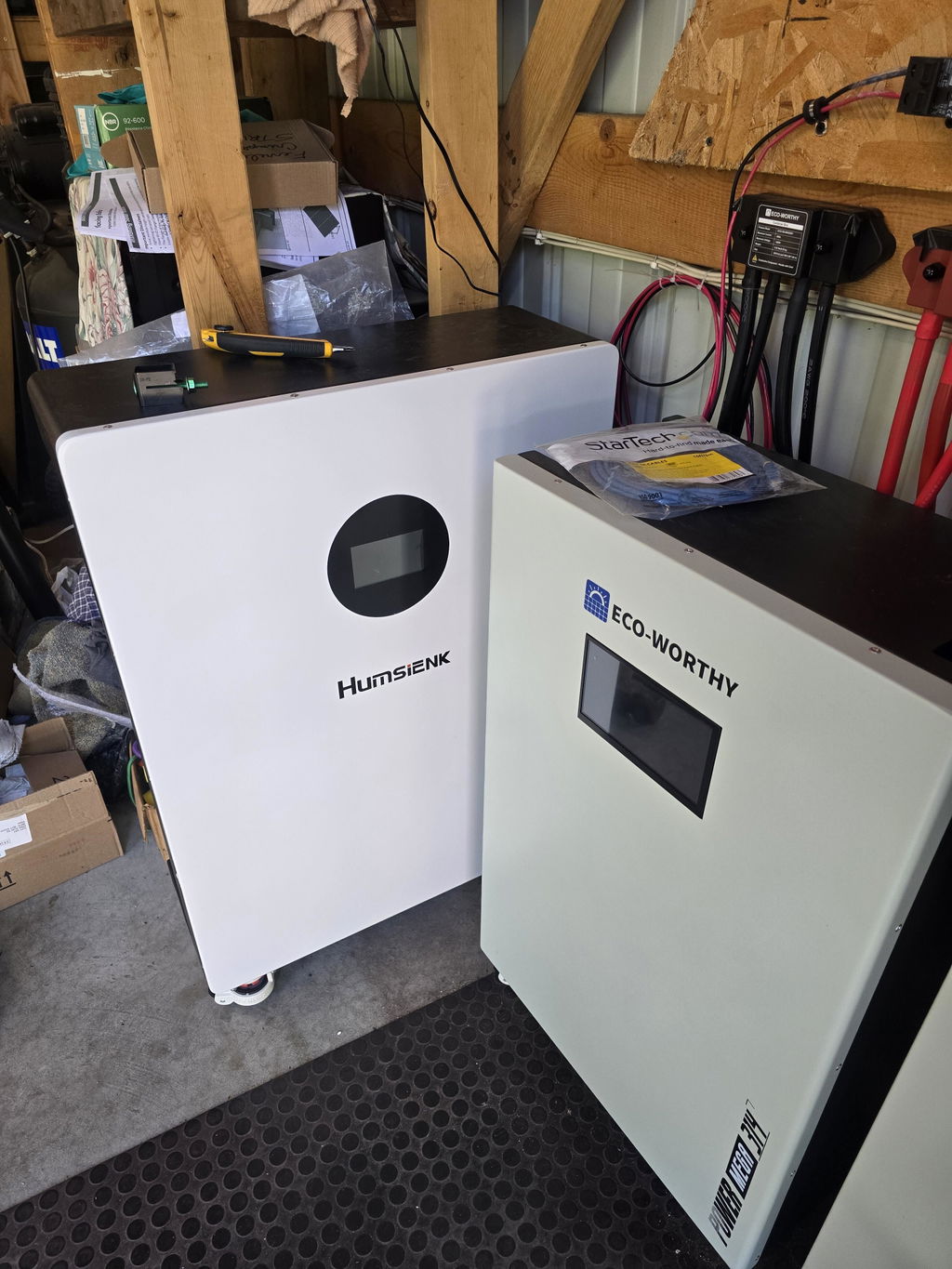 【LTL】Humsienk 48V 314Ah 16.07kWh Floor-standing Bluetooth LiFePO4 Battery with Active Balancing & LCD Touchscreen
