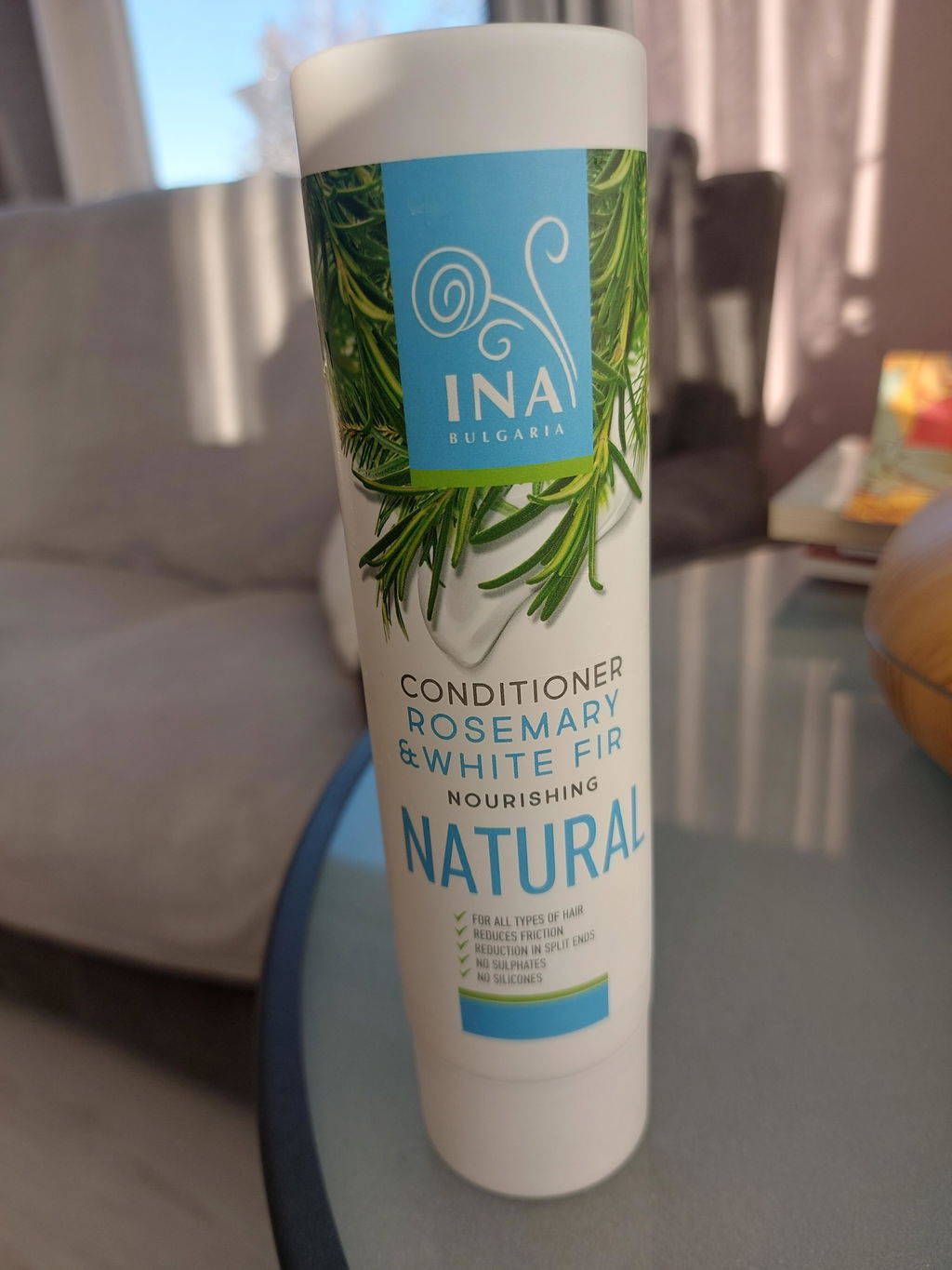 InaEssentials.HU