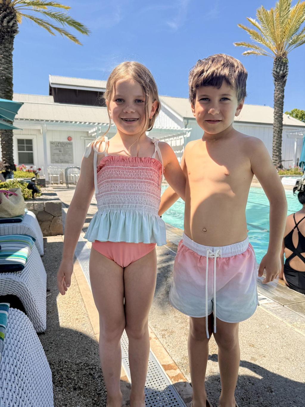 Smocked Tankini Set (sundown ombre)