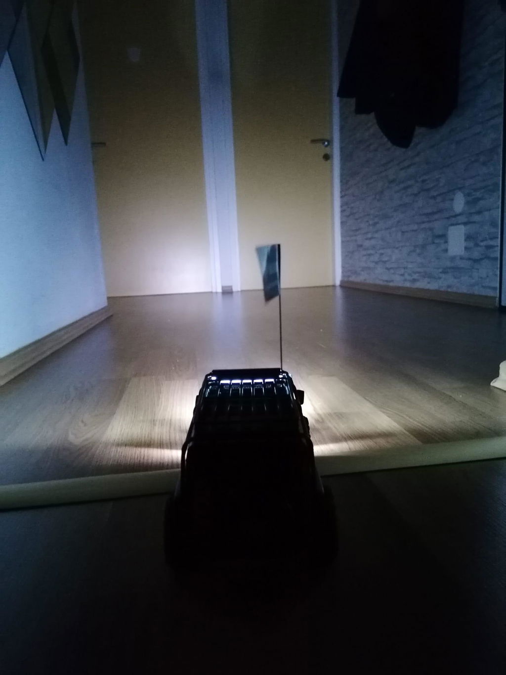 463086_8 463086_8