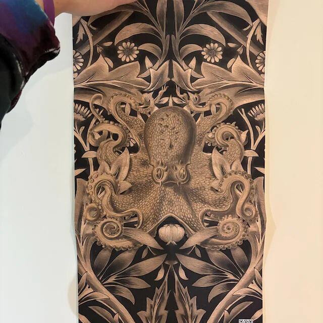 Octopus Botanical Damask | Midnight Gold