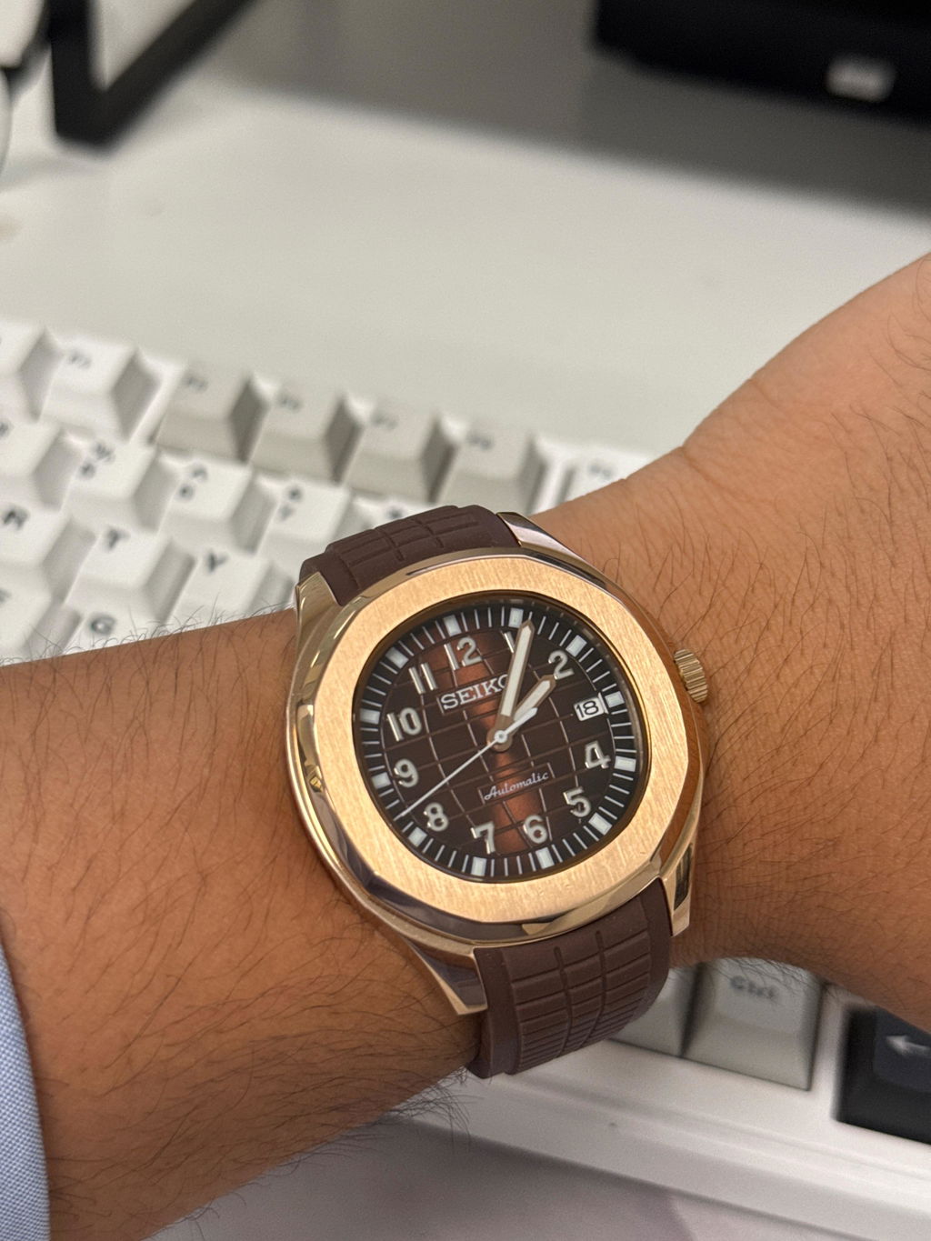 CUSTOM WATCH ORDER
