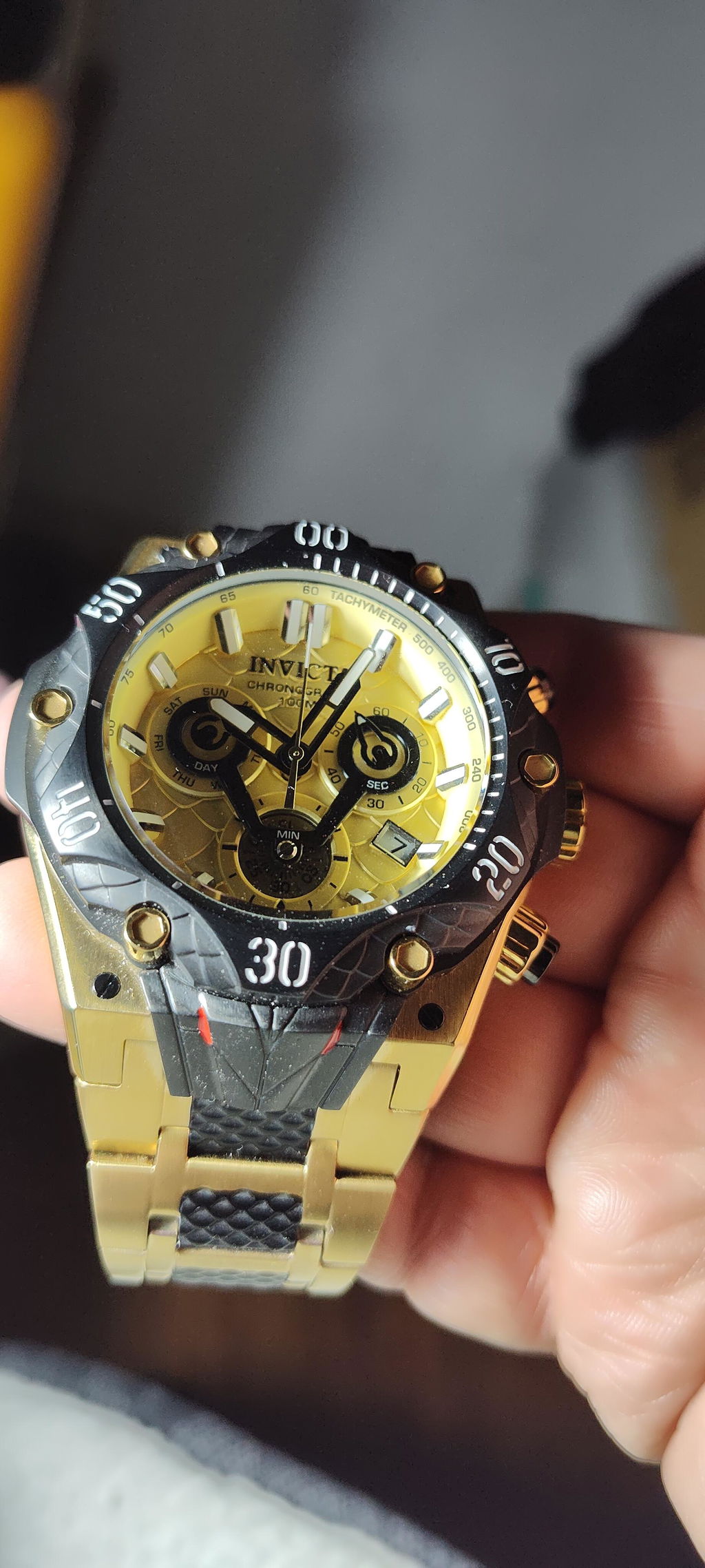 Reloj Invicta Venom 37635