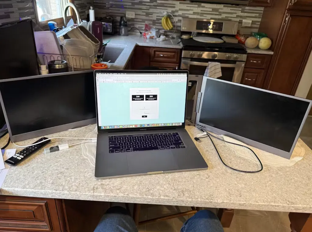 MagHub Trio Go 16" Portable Screen Extender