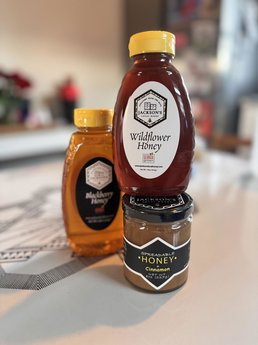 Blackberry Honey - 1lb Squeeze – Jackson's Local Honey