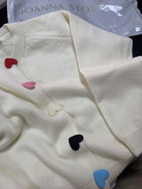 CARDIGAN DE MALHA CORAÇÕES MULTICOR BRANCO