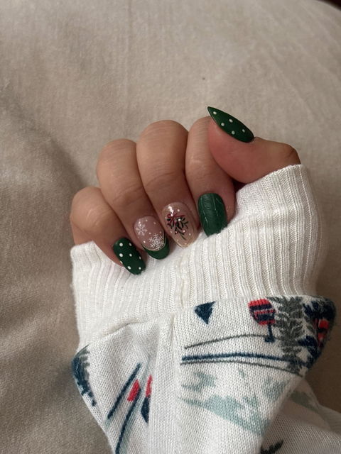 Mistletoe Magic