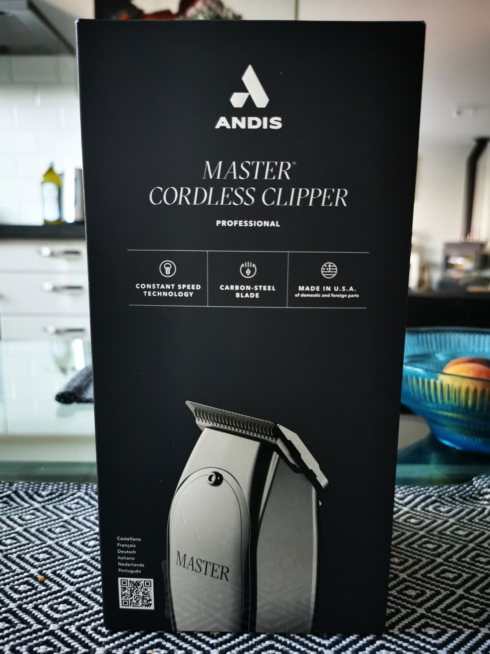 Wahl Barber Combo Cordless Black Magic Clip + Detailer