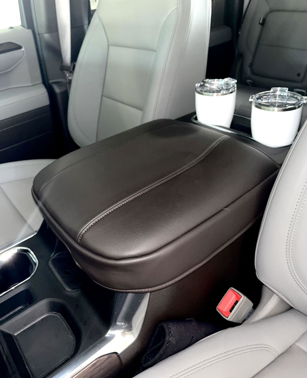 Thick Version Center Console Cushion Cover for  Bucket Seat 2019-2026 GMC Sierra 1500 2500 3500,2019-2026 Chevy Silverado 1500 2500 3500, 2021-2026 Tahoe/Suburban/Yukon
