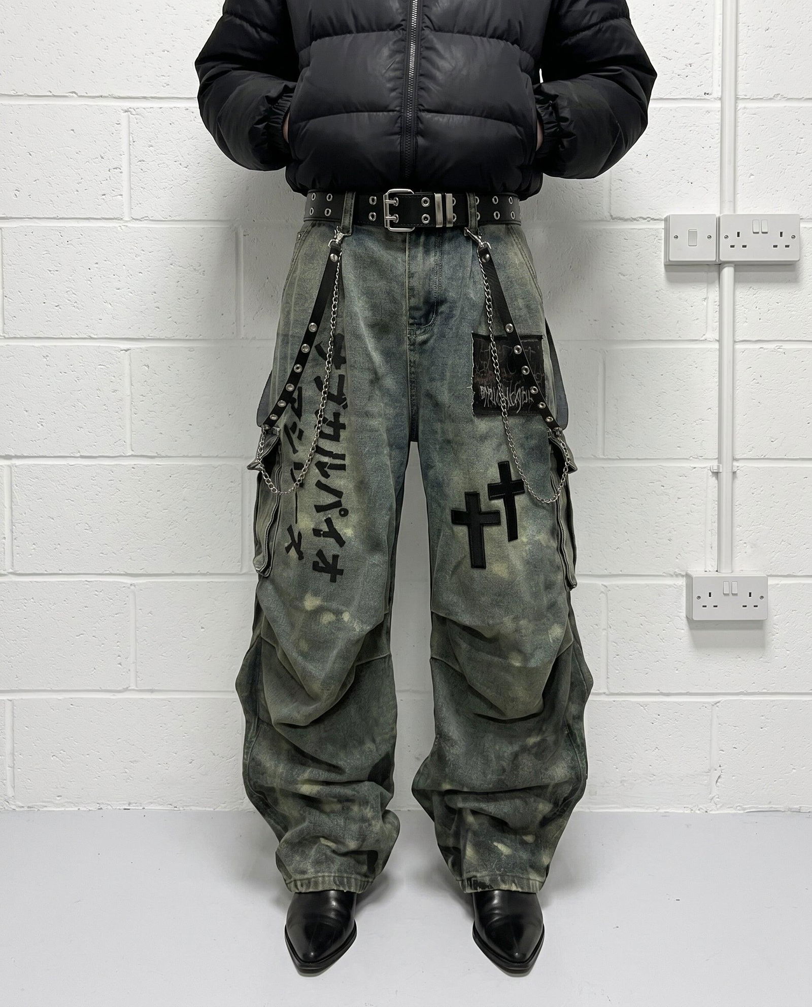 Dark Graffiti Patchwork Cargo Jeans - Y2K Streetwear & Gothic