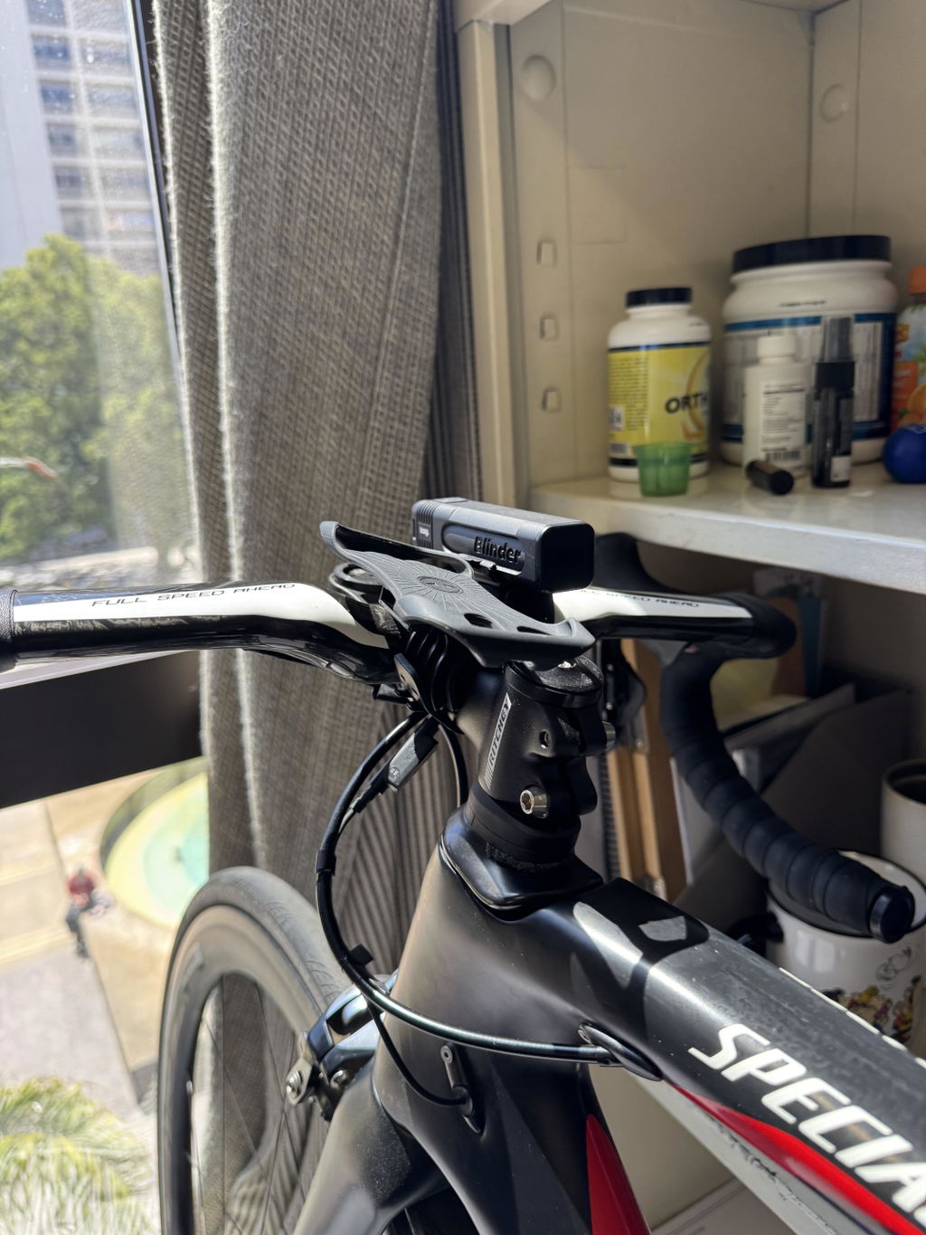Blinder 900 & Blinder Square Rear Bike Light Set | Knog