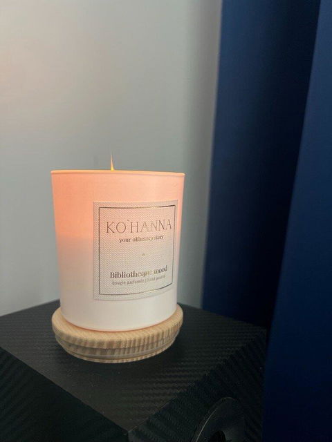 Bibliotheque mood, matte scented candle, 250 ml